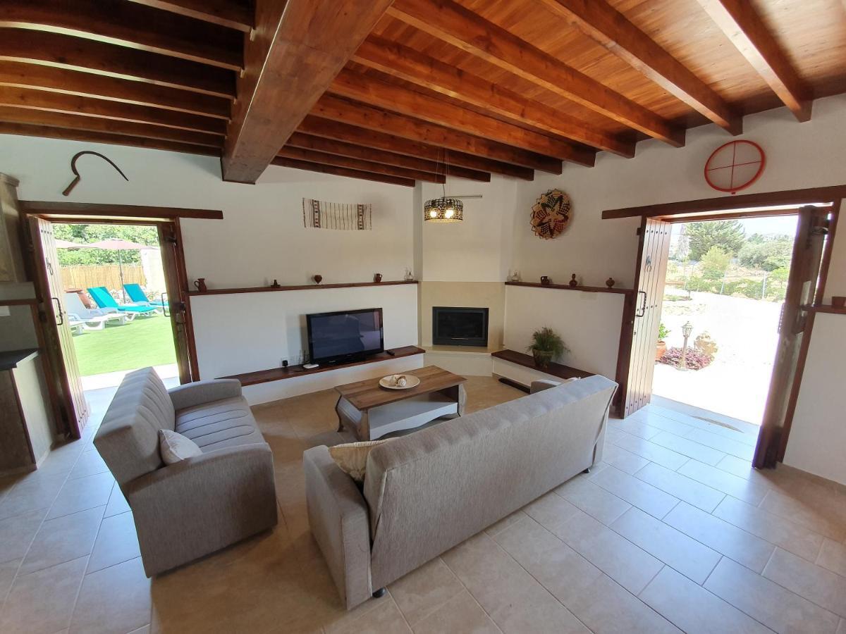 Villa Yioukkas Пафос Екстериор снимка