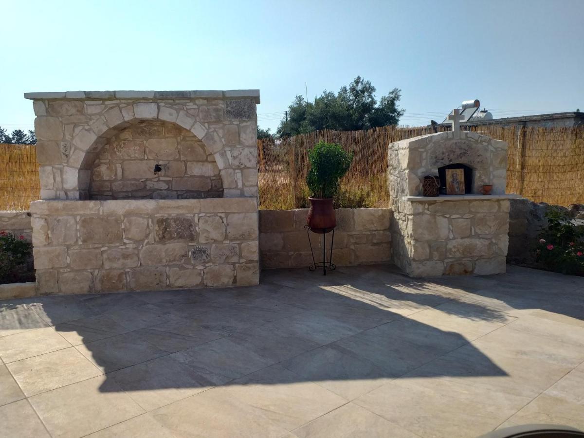 Villa Yioukkas Пафос Екстериор снимка